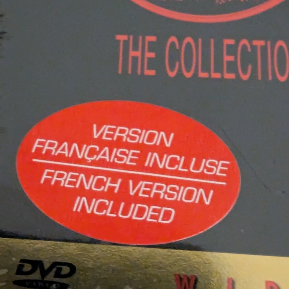 Jurassic Park Collector's Edition DVD Set - Picture 2 of 5